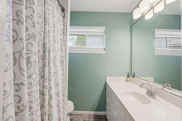 308 Moody Avenue, League City, TX 77573