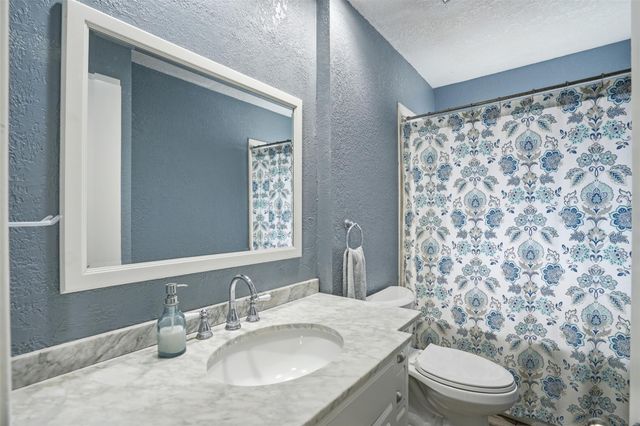 308 Moody Avenue, League City, TX 77573