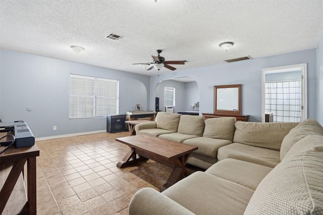 308 Moody Avenue, League City, TX 77573