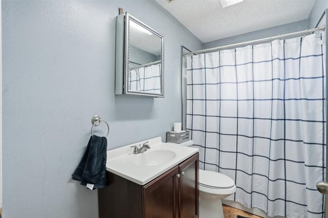 308 Moody Avenue, League City, TX 77573