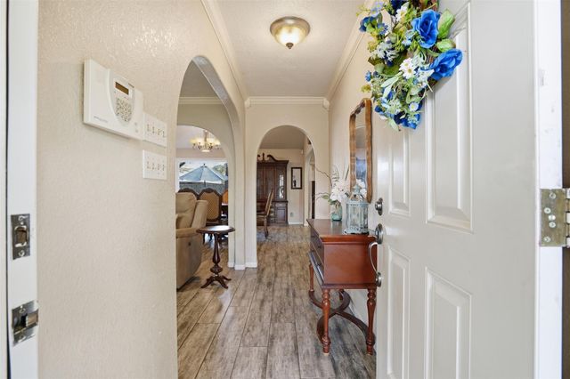 308 Moody Avenue, League City, TX 77573