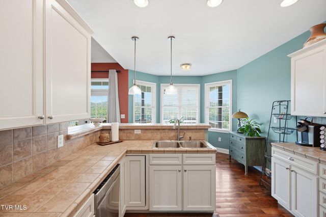 24327 Eagle Site Drive, Abingdon, VA 24211