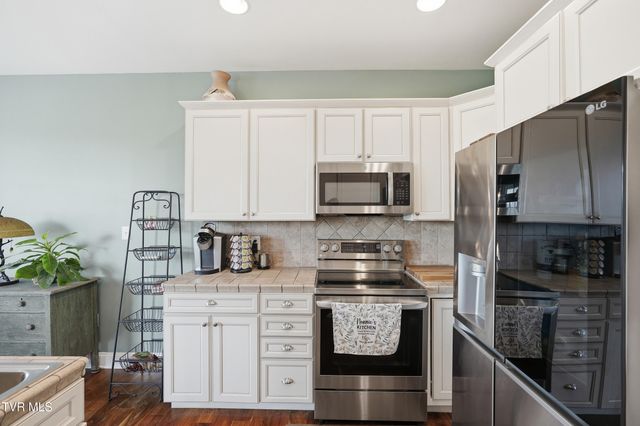 24327 Eagle Site Drive, Abingdon, VA 24211