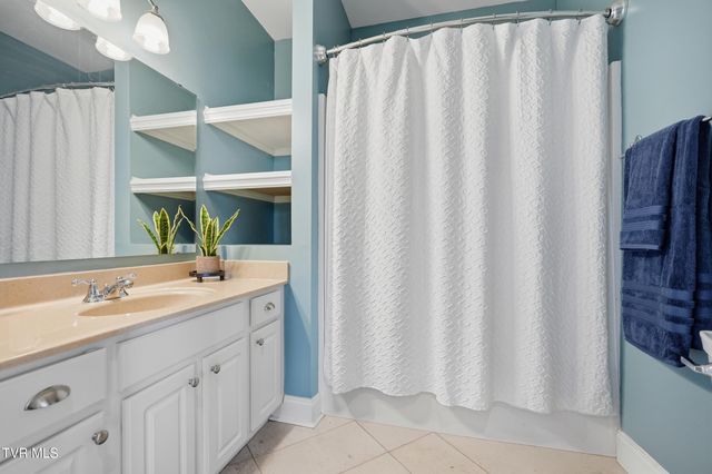 24327 Eagle Site Drive, Abingdon, VA 24211