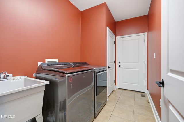 24327 Eagle Site Drive, Abingdon, VA 24211