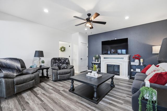 24327 Eagle Site Drive, Abingdon, VA 24211