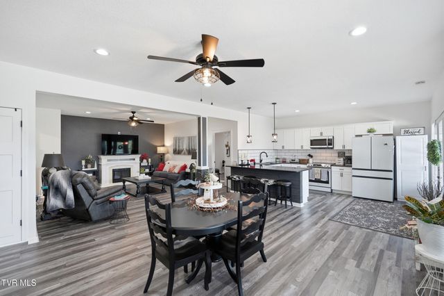 24327 Eagle Site Drive, Abingdon, VA 24211