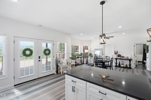 24327 Eagle Site Drive, Abingdon, VA 24211