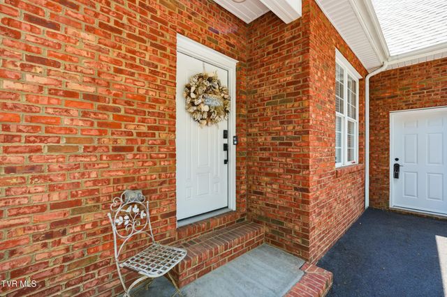 24327 Eagle Site Drive, Abingdon, VA 24211
