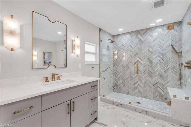 25 Palmview BLVD, Fort Myers Beach, FL 33931