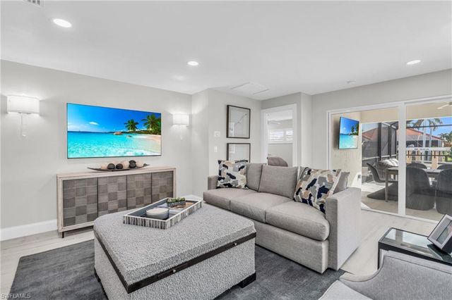 25 Palmview BLVD, Fort Myers Beach, FL 33931