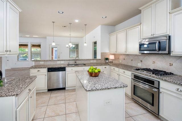 432 Hideaway Road, Mckinney, TX 75072