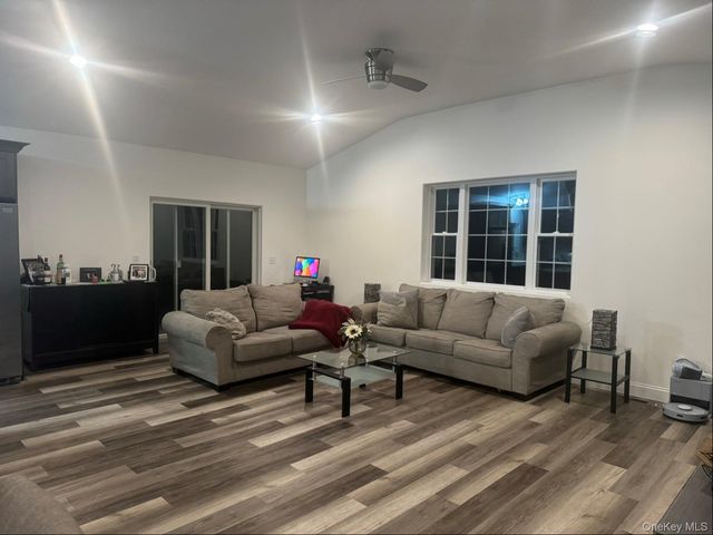 198 Pleasant Ridge Road, Poughquag, NY 12570