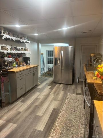 198 Pleasant Ridge Road, Poughquag, NY 12570