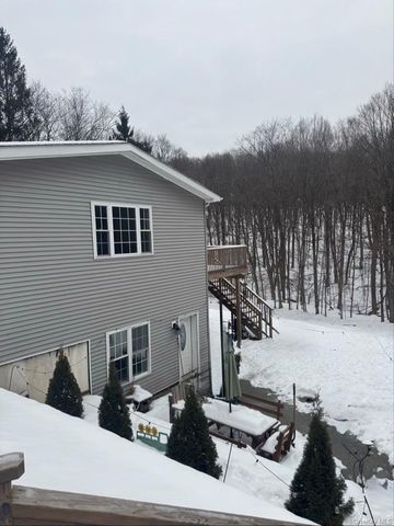 198 Pleasant Ridge Road, Poughquag, NY 12570