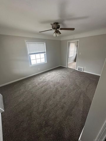 22046 Cushing Avenue, Eastpointe, MI 48021