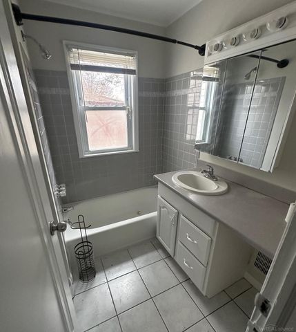 22046 Cushing Avenue, Eastpointe, MI 48021