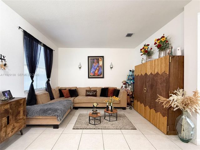 11871 SW 247 TERR, Homestead, FL 33032