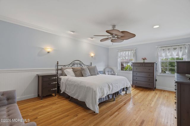10 Courtney Way, Red Bank, NJ 07701
