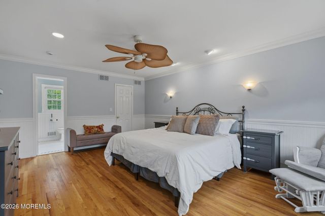 10 Courtney Way, Red Bank, NJ 07701