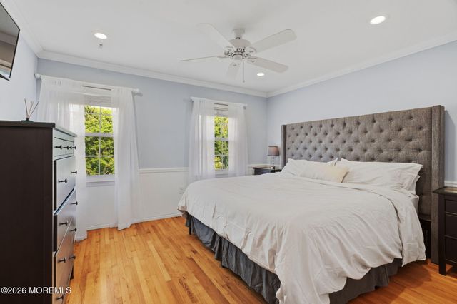 10 Courtney Way, Red Bank, NJ 07701