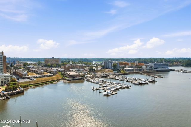 10 Courtney Way, Red Bank, NJ 07701