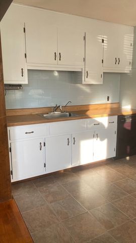11 Keller Path, Newton, MA 02461