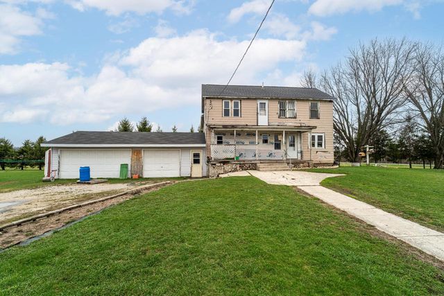 201 N Irish ROAD, Elkhart Lake, WI 53020