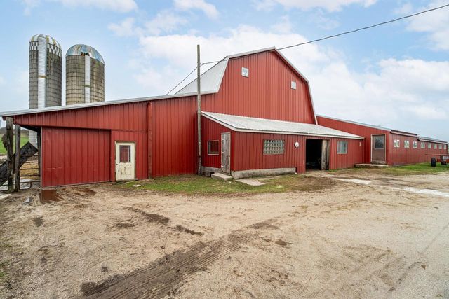201 N Irish ROAD, Elkhart Lake, WI 53020