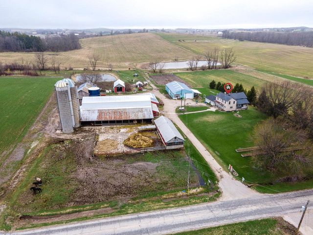 201 N Irish ROAD, Elkhart Lake, WI 53020