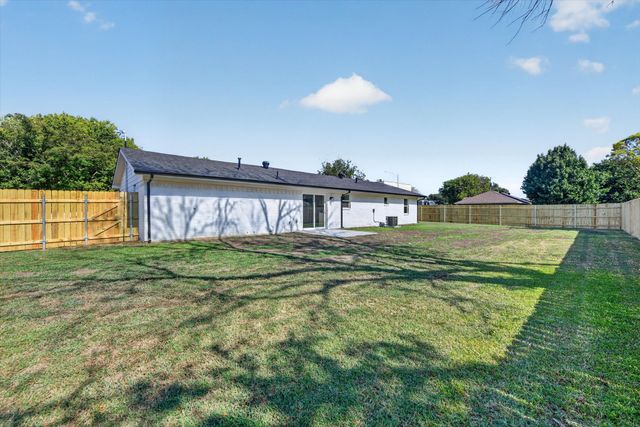 900 S 3rd Street, Sanger, TX 76266
