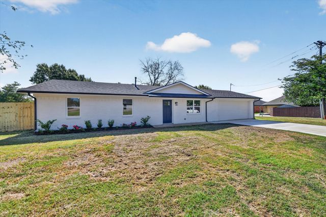 900 S 3rd Street, Sanger, TX 76266