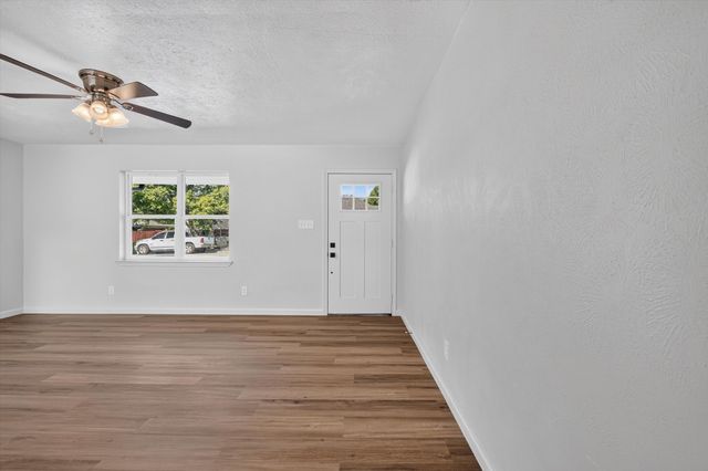 900 S 3rd Street, Sanger, TX 76266