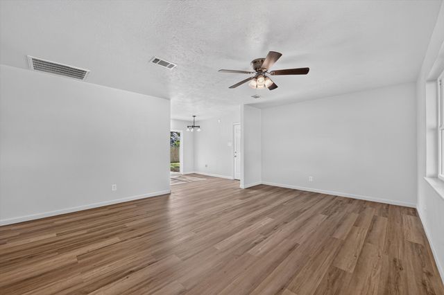900 S 3rd Street, Sanger, TX 76266