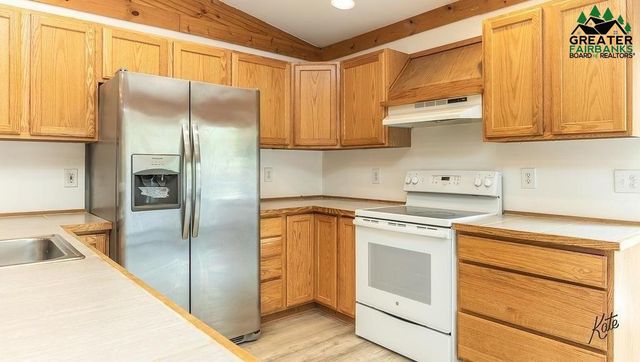 857 FAULTLINE AVENUE, North Pole, AK 99705