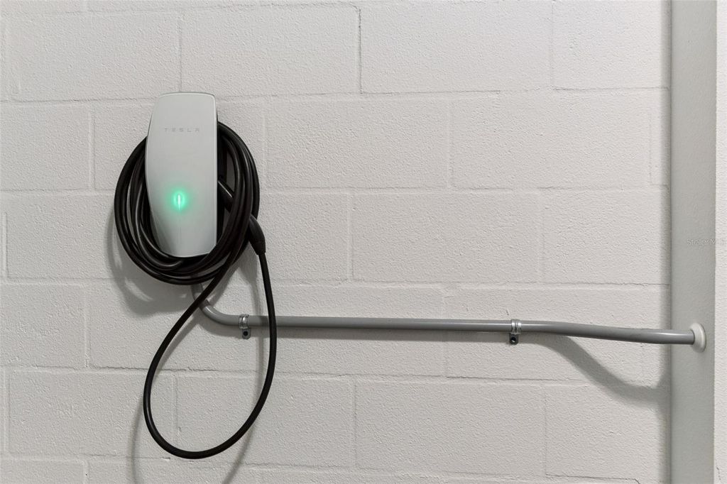 Image 27 of property listing at 2555 EGRET SHORES DRIVE, Orlando, FL 32825