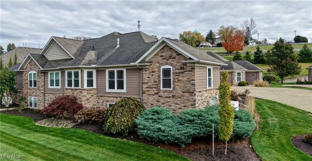 2761 Cove Lane, Millersburg, OH 44654