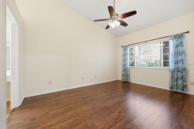 5052 SW 9TH LANE, Gainesville, FL 32607