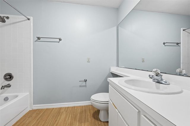 5052 SW 9TH LANE, Gainesville, FL 32607