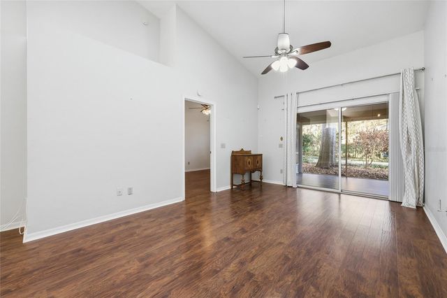 5052 SW 9TH LANE, Gainesville, FL 32607