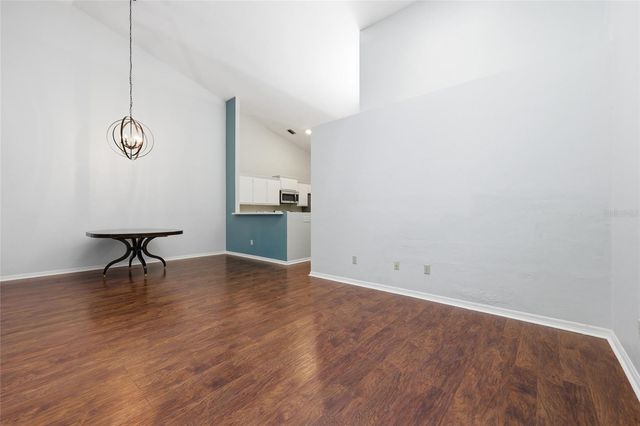 5052 SW 9TH LANE, Gainesville, FL 32607