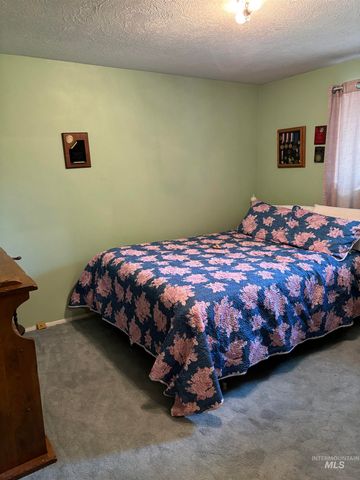 104 12th Ave N, Payette, ID 83661