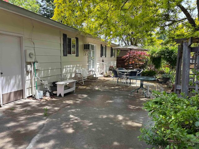 104 12th Ave N, Payette, ID 83661