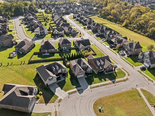 2002 Virgle Cir, Spring Hill, TN 37174