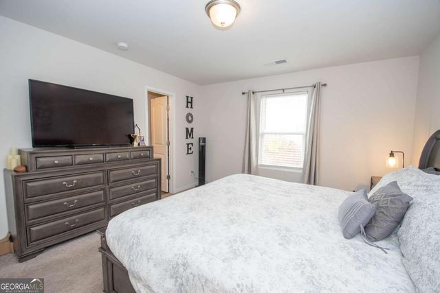 225 Fox Chase Way, Hogansville, GA 30230