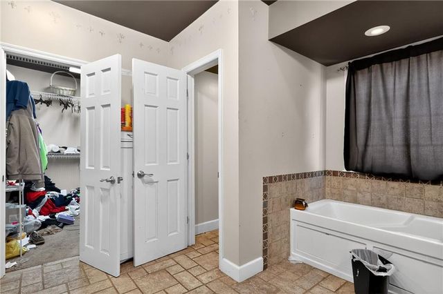 13 S Lumpkin Street, Hawkinsville, GA 31036