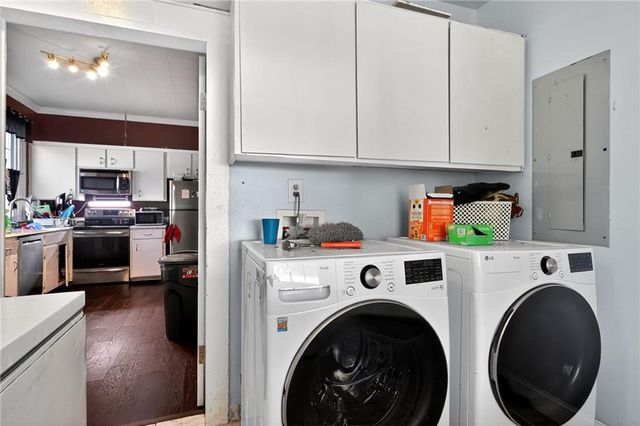 13 S Lumpkin Street, Hawkinsville, GA 31036