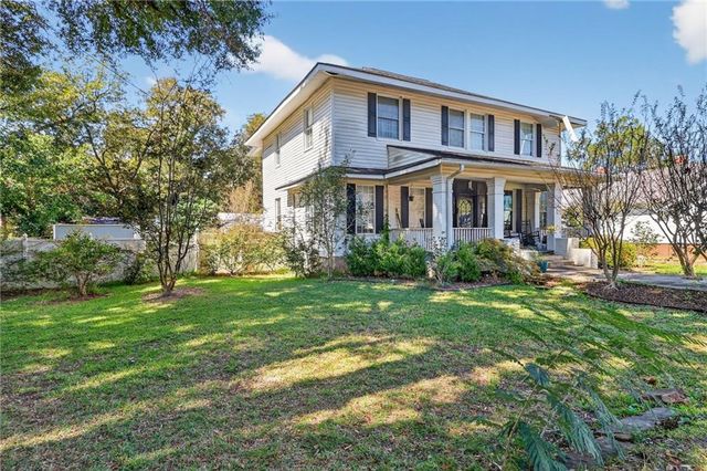 13 S Lumpkin Street, Hawkinsville, GA 31036