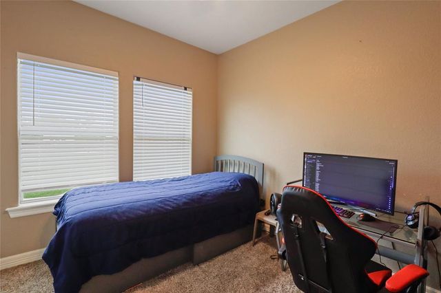 1056 Longhorn Trail, Angleton, TX 77515