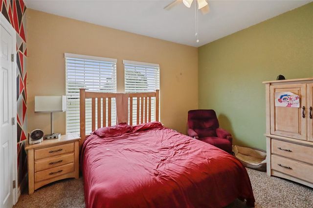 1056 Longhorn Trail, Angleton, TX 77515